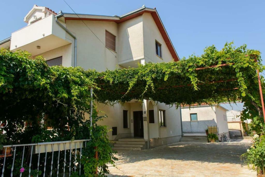 Ivana Trogir Exterior foto